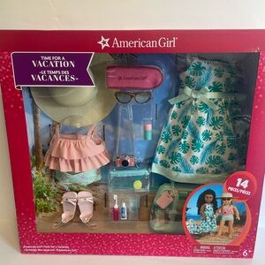 American Girl Vacation Set - Pink, Blue, Green